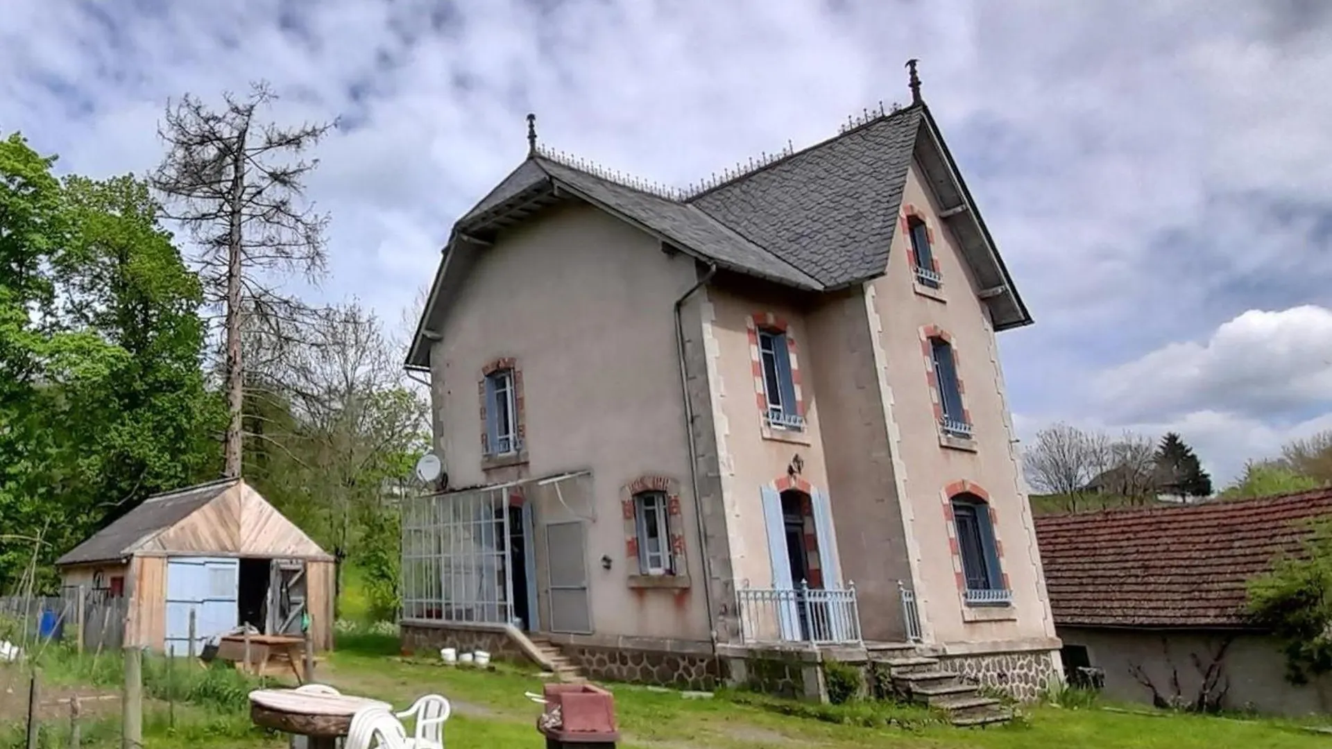 Gite Independant Au Coeur Des Volcans D'Auvergne Avec Jardin Privatif, Cheminee Et Randonnees A Proximite - Fr-1-742-549 Saint-Saturnin  0*, Saint-Saturnin (Cantal) 프랑스